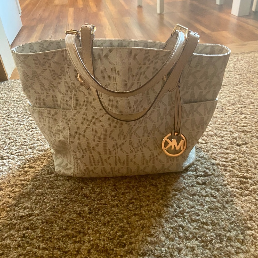 Michael Kors purse. Authentic